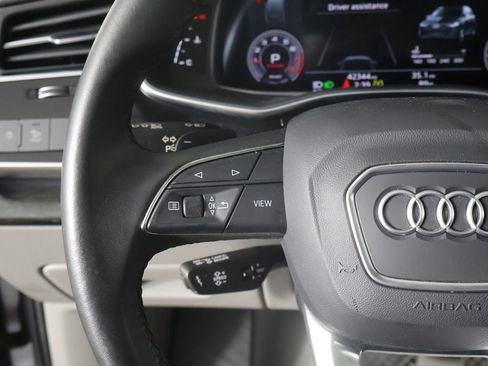 Used 2022 Audi Q7 3.0T Premium Plus AWD/4WD image 46