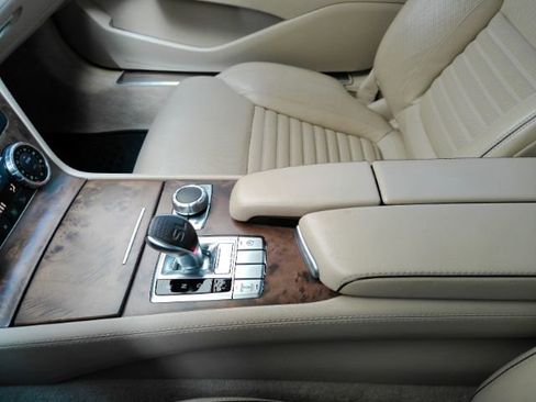 Used 2015 Mercedes-Benz SL 550 image 40