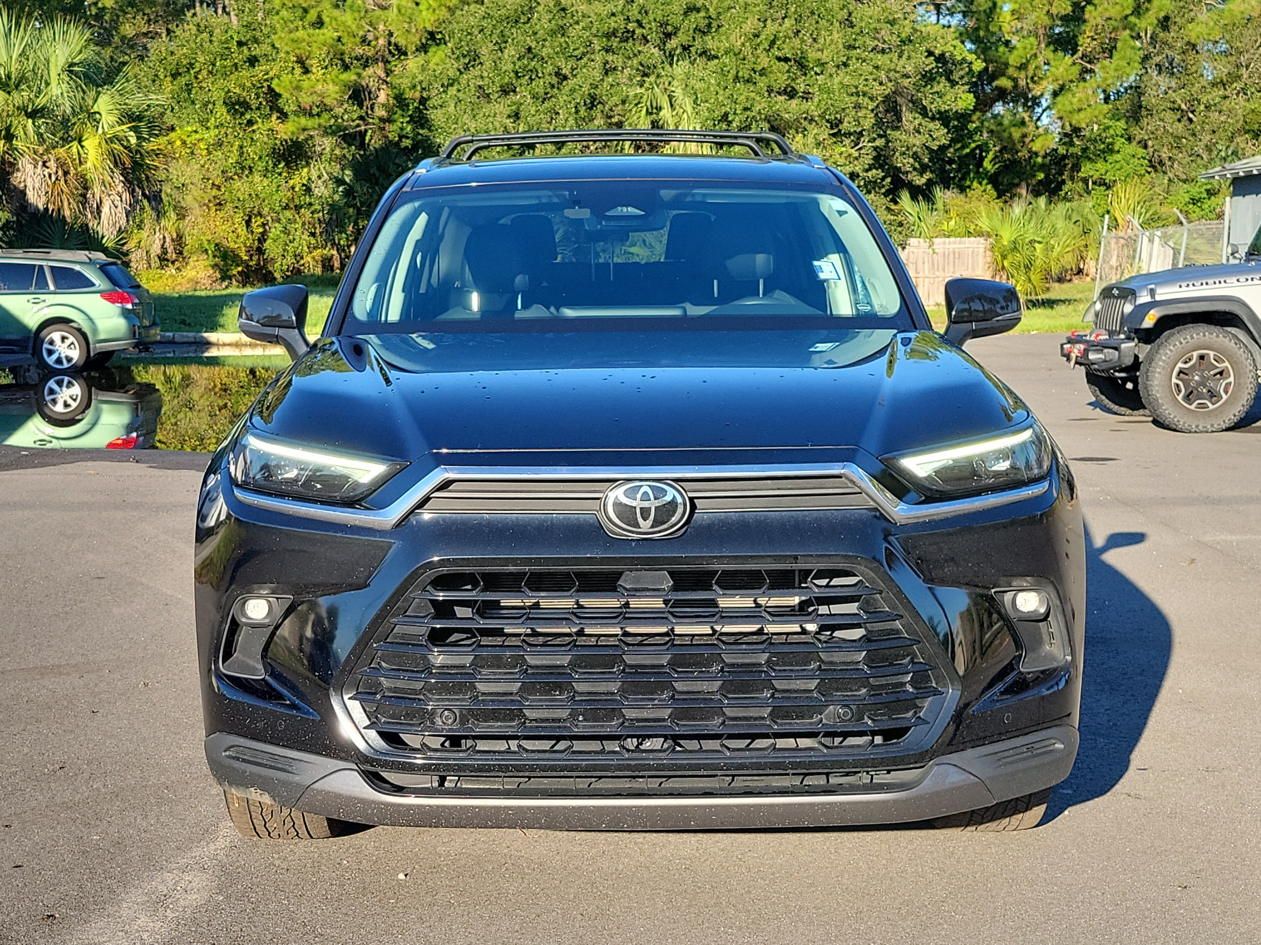 Used 2025 Toyota Grand Highlander AWD Hybrid image 2