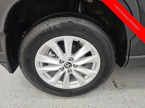 Used 2023 Toyota Corolla Cross LE image 8