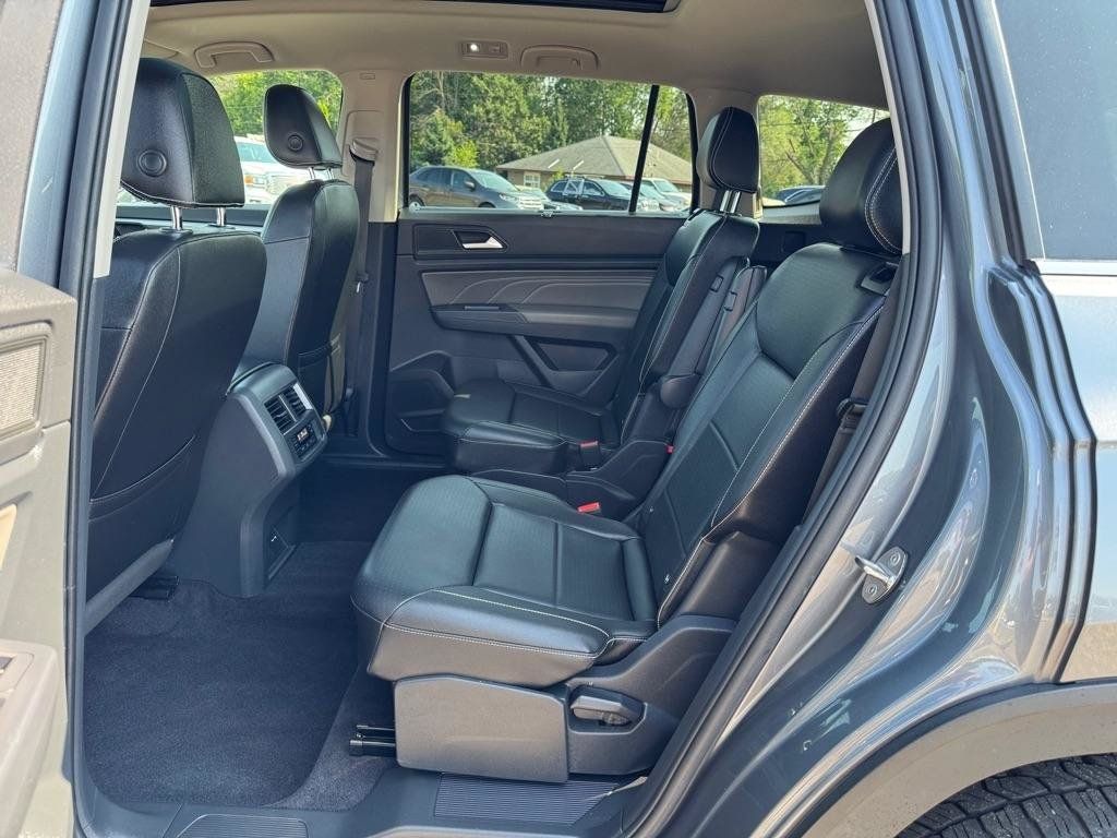 Used 2021 Volkswagen Atlas SE w/ Panoramic Sunroof Package AWD/4WD image 17
