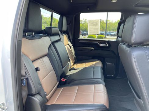 Used 2024 Chevrolet Silverado 3500 High Country w/ High Country Premium Package AWD/4WD image 42