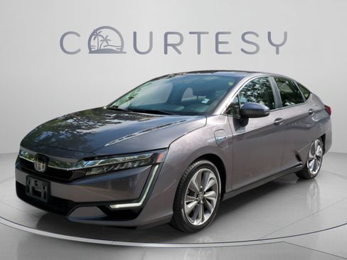 Certified 2018 Honda Clarity Touring image 1