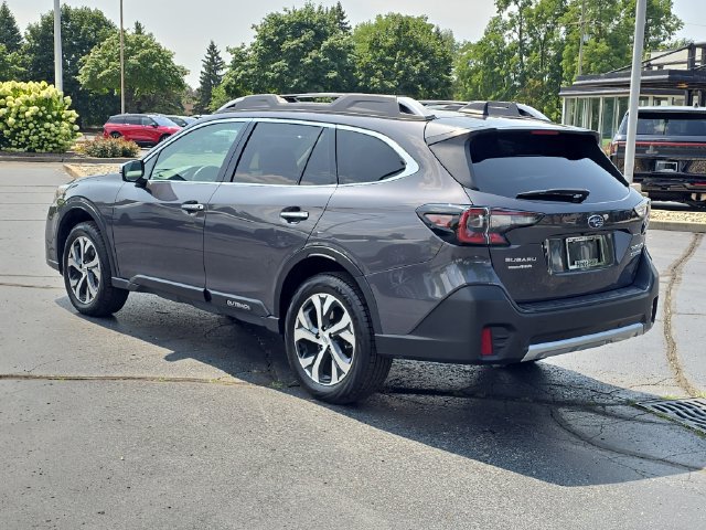 Used 2020 Subaru Outback Touring XT AWD/4WD image 3