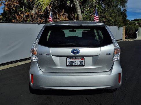 Used 2014 Toyota Prius V Three image 6