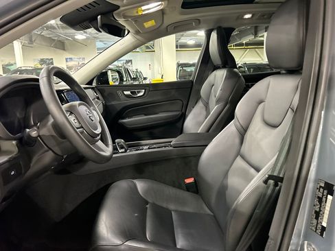 Certified 2024 Volvo XC60 B5 Core w/ Protection Package Premier AWD/4WD image 10