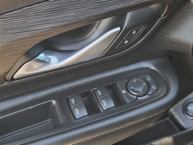 Certified 2024 GMC Terrain SLE w/ Driver Convenience Package FWD image 15
