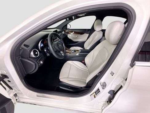 Used 2018 Mercedes-Benz C 300 Sedan image 19