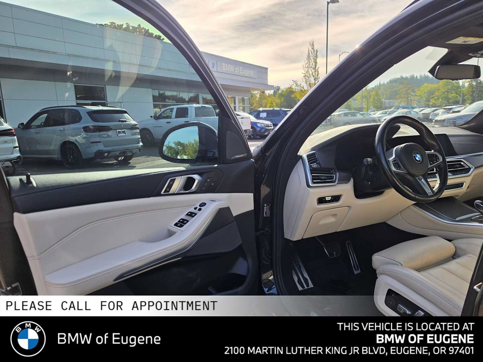 Used 2022 BMW X5 M50i w/ Premium Package AWD/4WD image 23