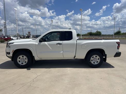 New 2026 Nissan Frontier S image 2