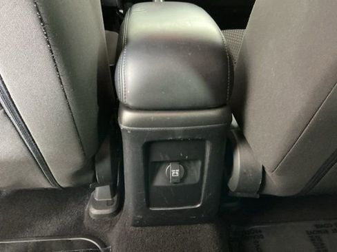 Used 2017 Dodge Journey SXT AWD/4WD image 22