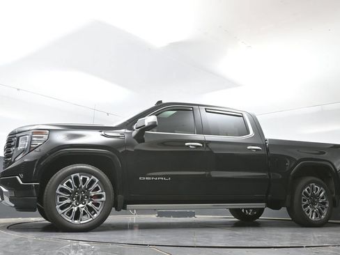 Used 2023 GMC Sierra 1500 Denali Ultimate AWD/4WD image 55