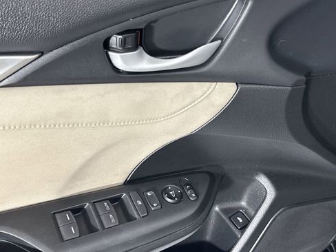 Used 2017 Honda Civic EX-T image 13