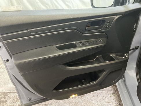 Used 2023 Honda Odyssey Sport image 13