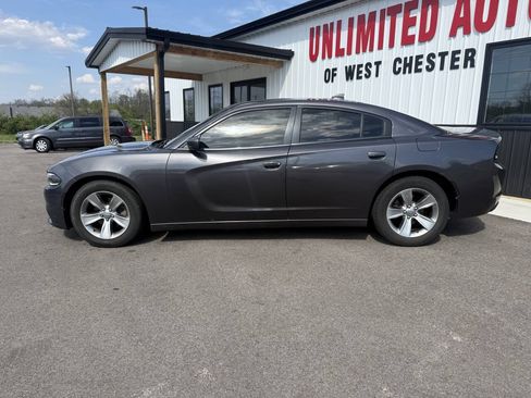 Used 2018 Dodge Charger SXT Plus RWD image 12