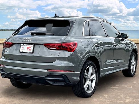 Used 2020 Audi Q3 2.0T Premium w/ Convenience Package AWD/4WD image 4