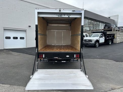 New 2026 Ford E-450 and Econoline 450 Super Duty w/ Power Equipment Group image 9