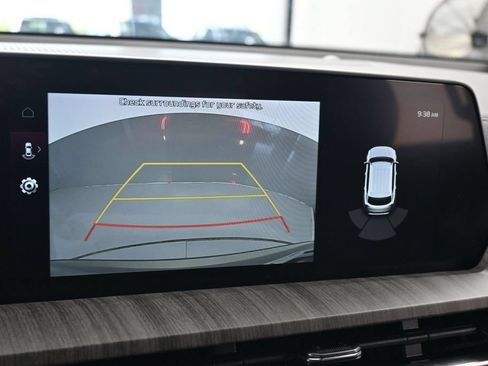 Used 2025 Kia Telluride EX w/ EX Captain's Chair Package FWD image 18