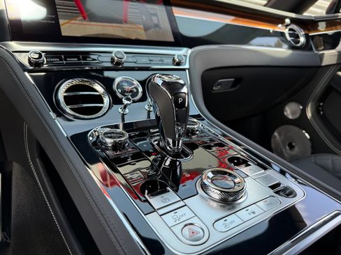 Used 2020 Bentley Continental GT AWD/4WD image 48