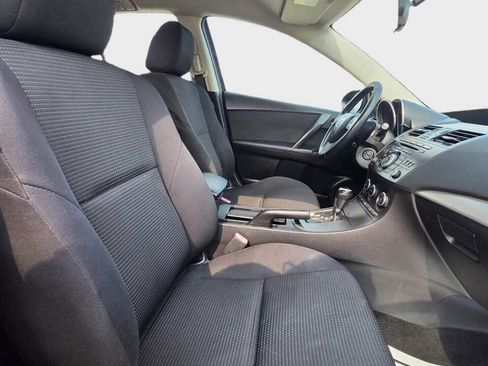 Used 2013 MAZDA MAZDA3 i Touring FWD image 11