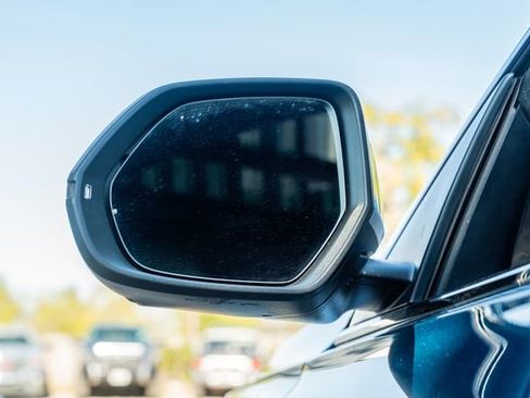 Used 2021 Audi Q8 Prestige w/ Prestige Package image 11