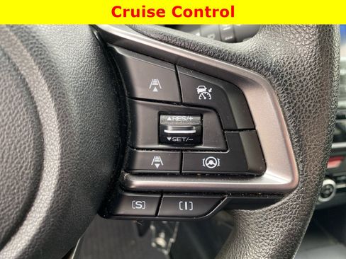 Used 2021 Subaru Crosstrek 2.0i image 12