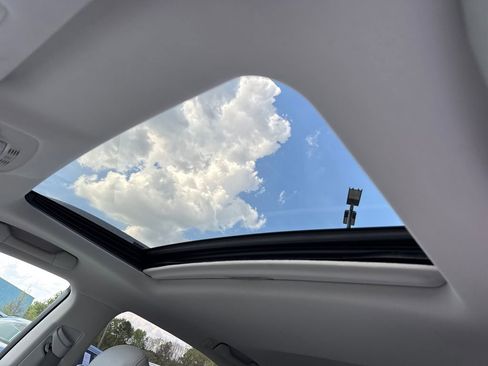 Used 2011 Lexus RX 350 2WD w/ Premium Pkg image 32