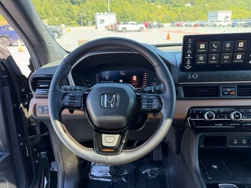 Used 2026 Honda Passport TrailSport Elite image 9