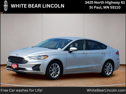 Used 2019 Ford Fusion SE FWD image 1