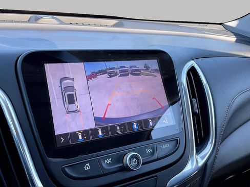 Used 2020 Chevrolet Equinox Premier FWD image 28