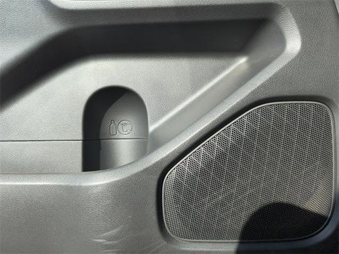 Certified 2023 Nissan Frontier SV w/ Midnight Edition Package image 26