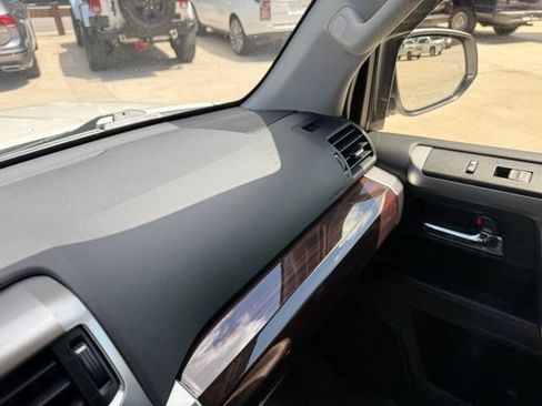 Used 2023 Toyota 4Runner Limited AWD/4WD image 44