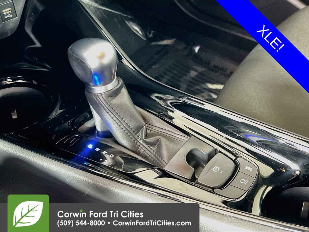 Used 2021 Toyota C-HR XLE FWD image 10