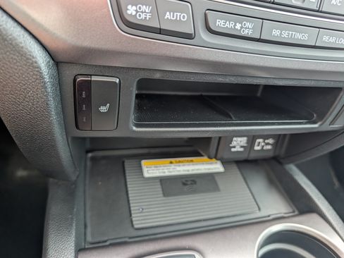 Used 2021 Honda Pilot Special Edition image 32