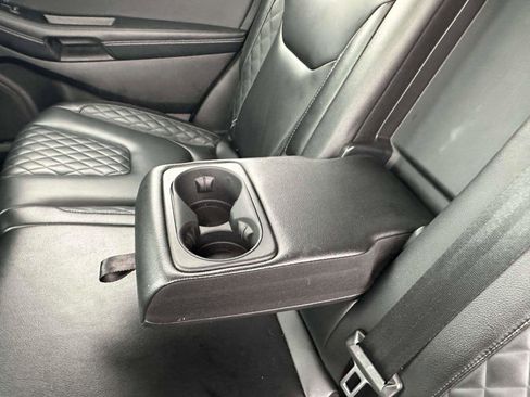 Used 2024 Ford Edge Titanium image 10