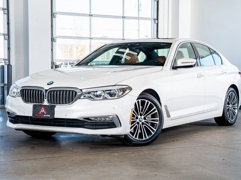 Used 2018 BMW 540i xDrive image 2