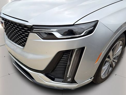 Used 2020 Cadillac XT6 Premium Luxury FWD image 7