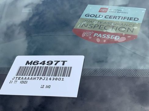 Used 2023 Toyota Venza LE AWD/4WD image 47
