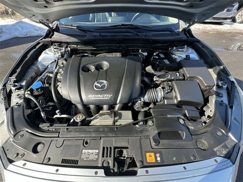 Used 2018 MAZDA MAZDA3 Touring image 13