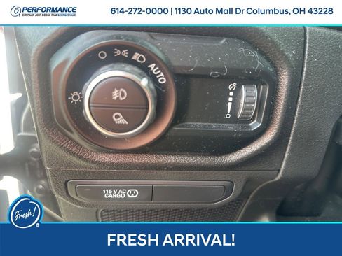 Used 2024 Jeep Gladiator Sport image 14