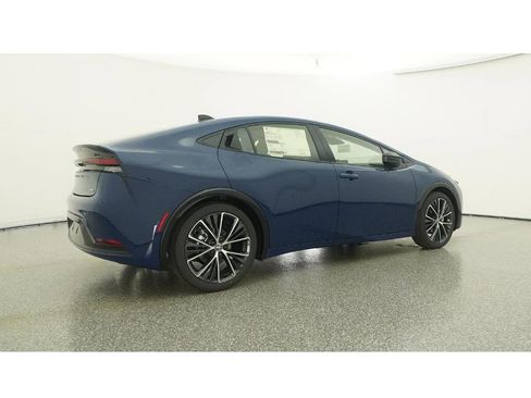 New 2026 Toyota Prius XLE image 25