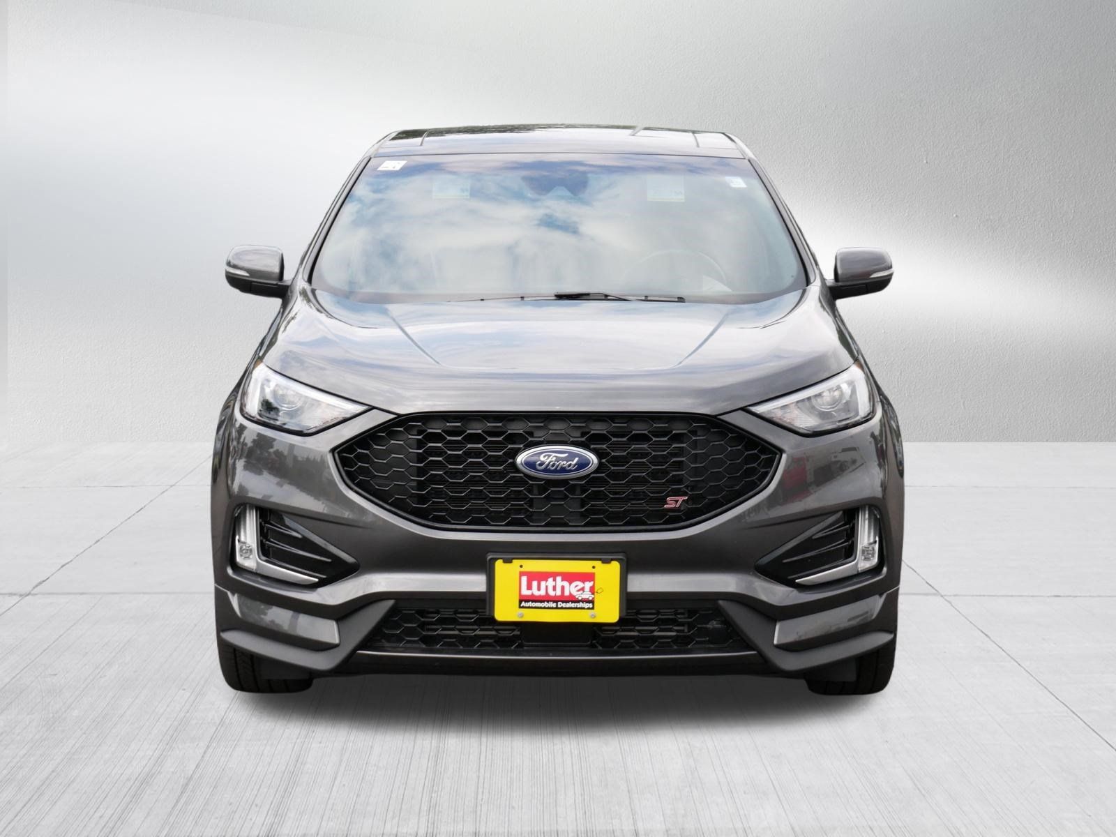 Used 2019 Ford Edge ST w/ Convenience Package AWD/4WD image 2