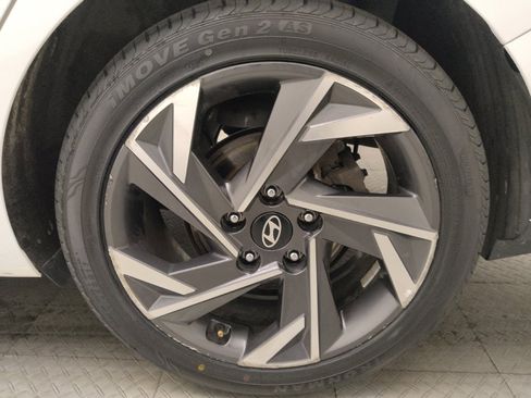 Used 2024 Hyundai Elantra SEL w/ Convenience Package FWD image 31