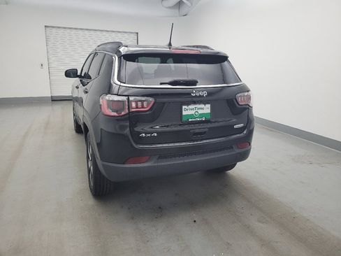 Used 2018 Jeep Compass Latitude w/ Popular Equipment Group AWD/4WD image 6