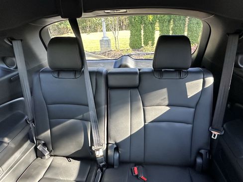 Used 2022 Honda Pilot Black Edition image 11