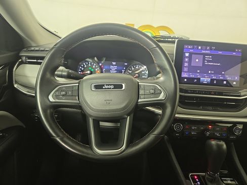 Used 2022 Jeep Compass Limited AWD/4WD image 15