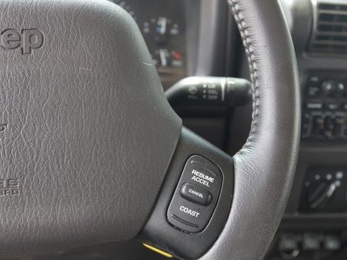 Used 2000 Jeep Wrangler Sport AWD/4WD image 18