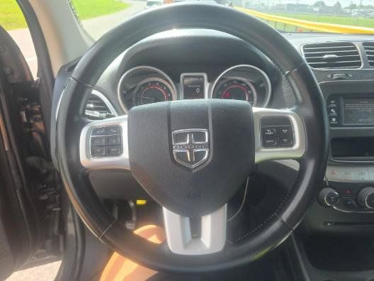 Used 2020 Dodge Journey SE w/ SE Popular Equipment Group FWD image 13