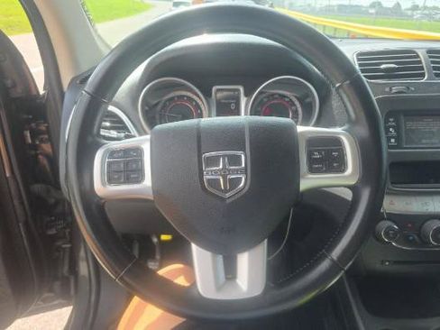 Used 2020 Dodge Journey SE w/ SE Popular Equipment Group FWD image 13