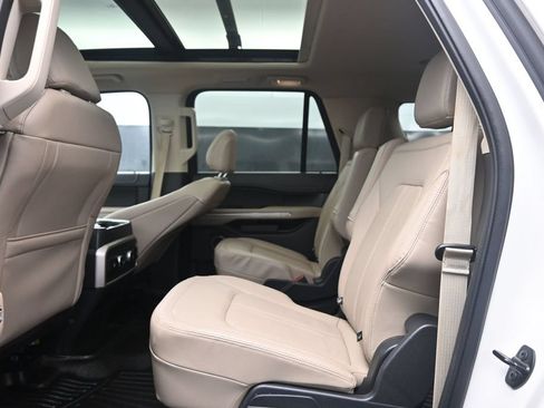 Used 2022 Ford Expedition Max Limited AWD/4WD image 11